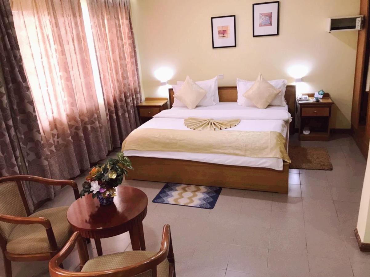 Hotel Marjorie 'Y' Tema Εξωτερικό φωτογραφία